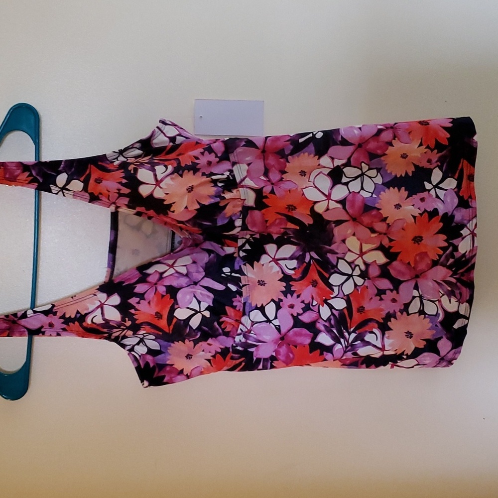 NWT Blk Floral Tankini Top by Swimsuits for all. Plus the Bottoms added